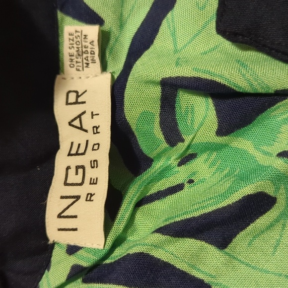 Insight Resort Sleeveless Tropical Sundress Large/XLarge - Picture 8 of 10